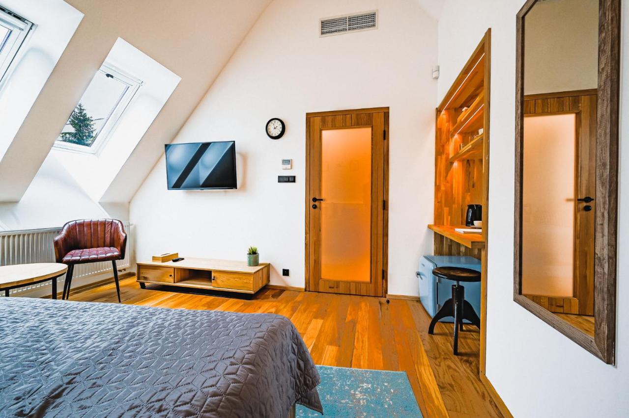 Kafé Ořech Mnichovo Hradiště Extérieur photo